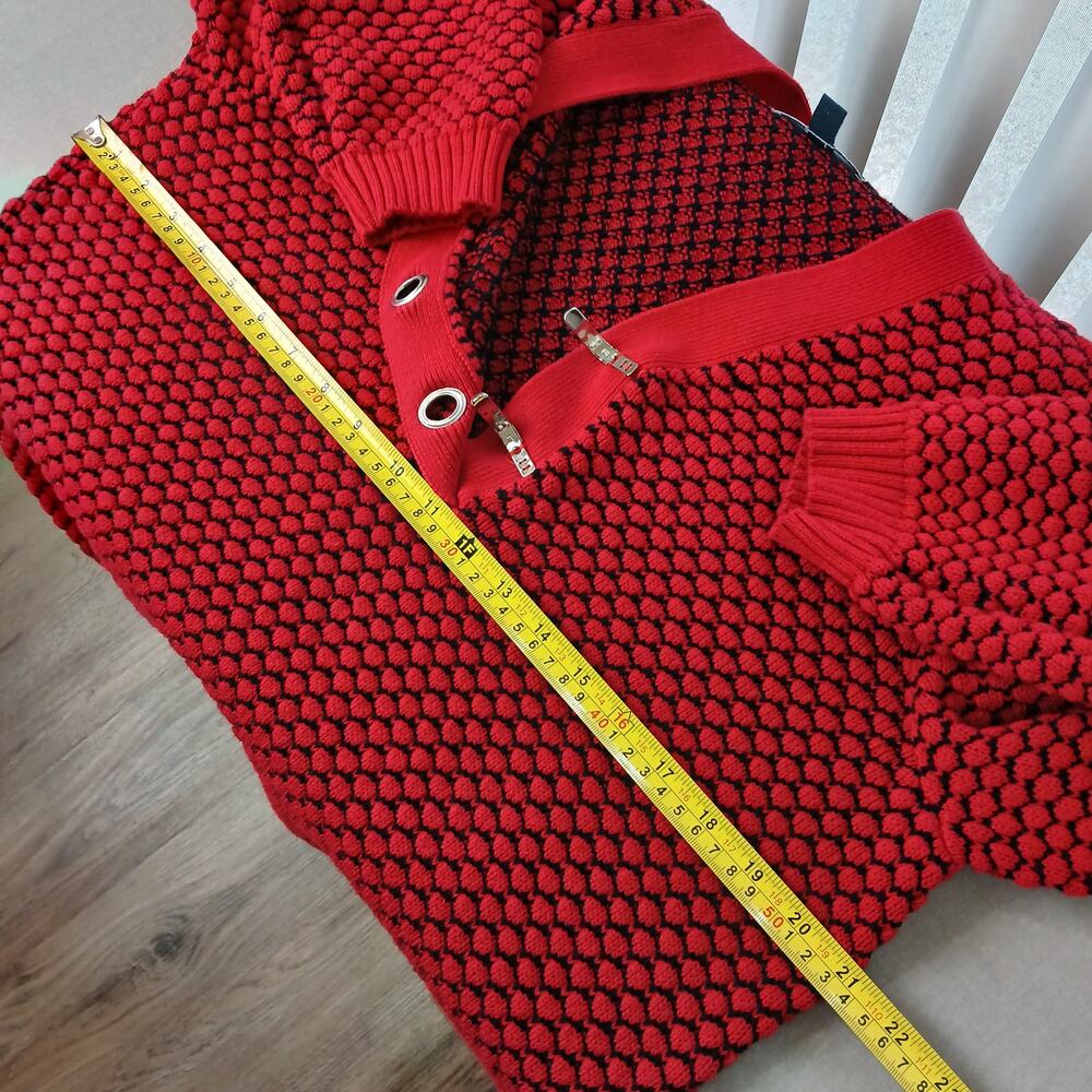 Karen Scott Red & Black Puff Knit Henley Sweater M silver metal clasps V-neck LS - Picture 12 of 16
